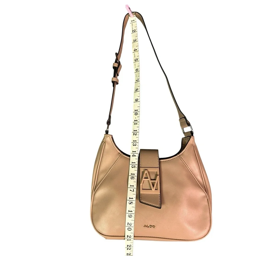 Aldo Women's Beige Shoulder Bag Gold Tone Hardware Magnetic Top Closure Pockets